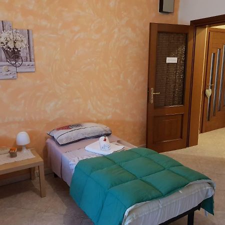 Relax By Marzia Hotel Roverbella Exterior foto