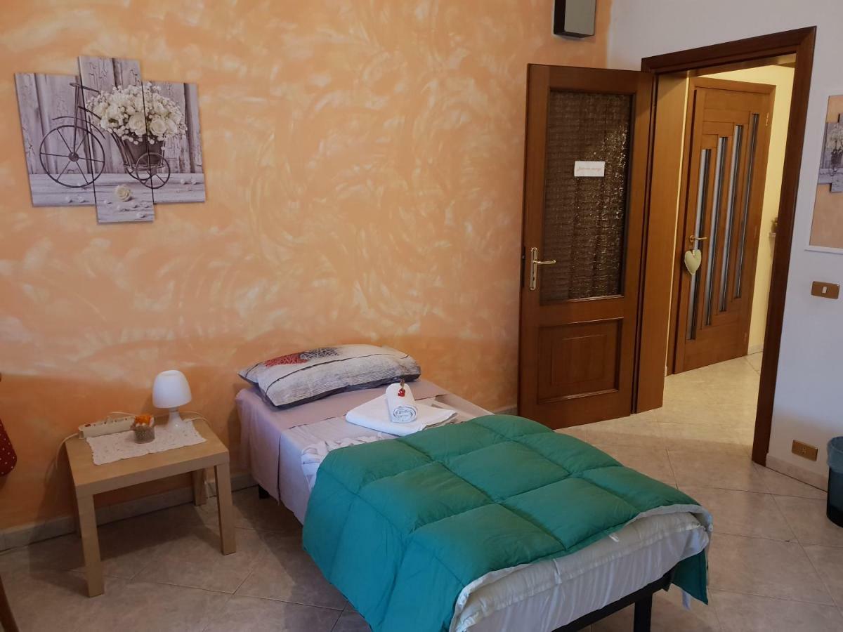 Relax By Marzia Hotel Roverbella Exterior foto