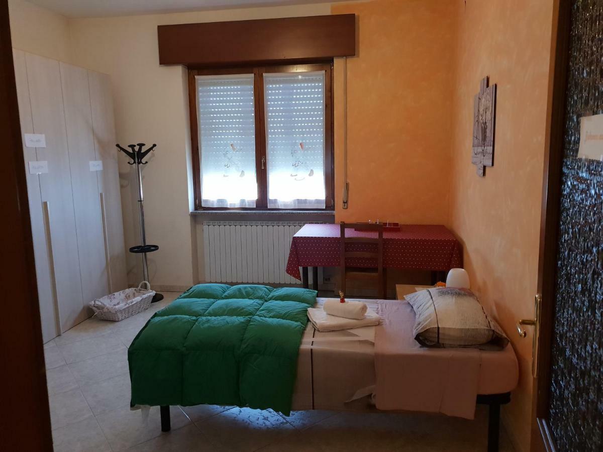 Relax By Marzia Hotel Roverbella Exterior foto